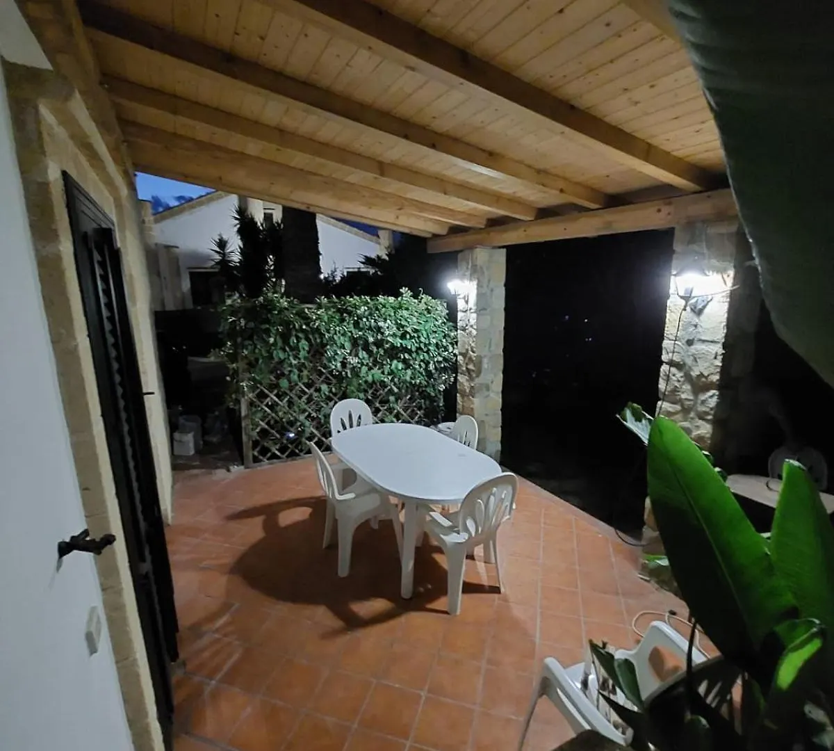 Villa Con Giardino Sul Lungomare Campofelice Di Roccella 0*,  Italien